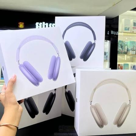 Apple AirPods Max 2 wholesale listing thumbnail 2